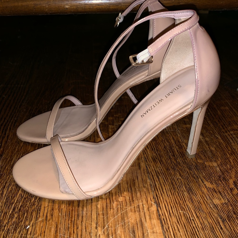 Stuart Weitzman nude heels